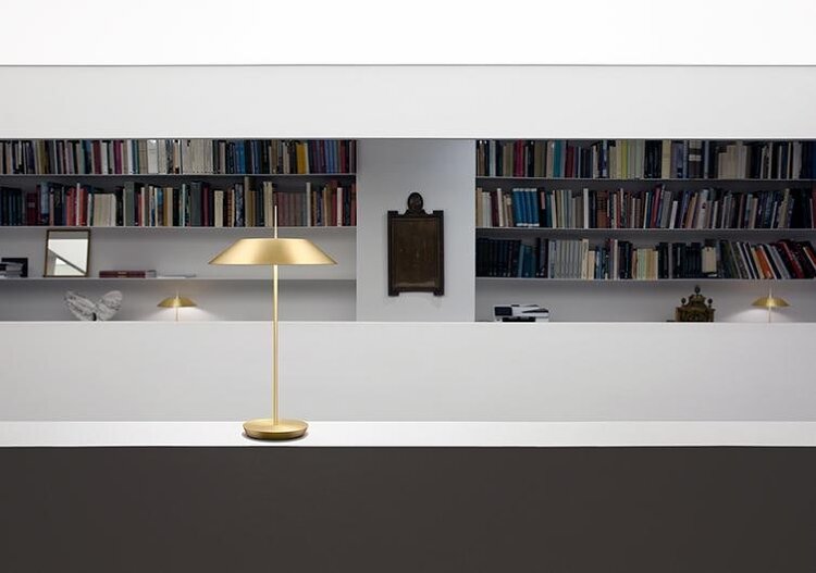 Настольная лампа Vibia Mayfair 5505 Gold