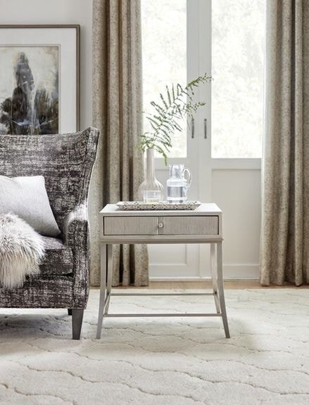 Декоративный стол HOOKER FURNITURE Reverie Rectangle End Table