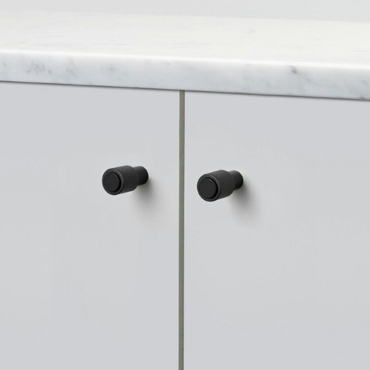 Ручка-кнопка Buster and Punch Knob Cast Welders Black set of 2