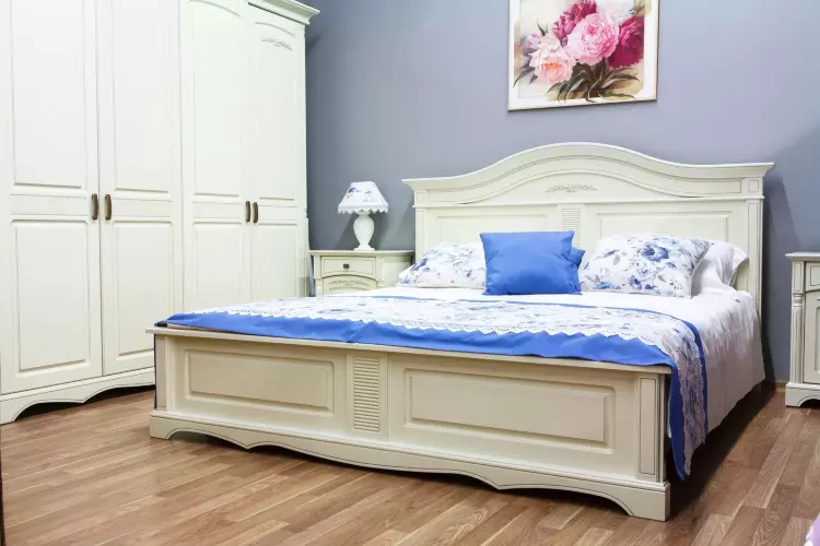 Кровать двуспальная Анна Mobex 160х200 из массива дерева