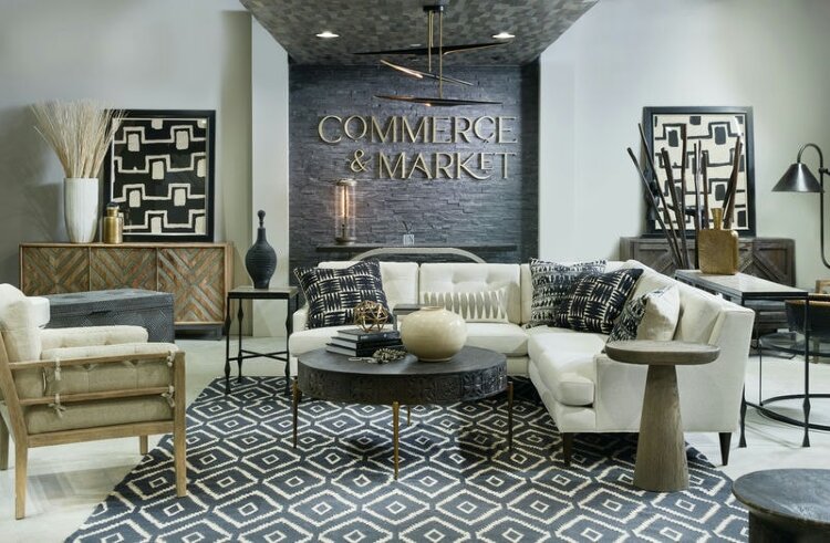 Декоративный стол HOOKER FURNITURE Commerce & Market