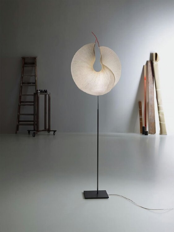 Напольный светильник Ingo Maurer Yoruba Rose LED