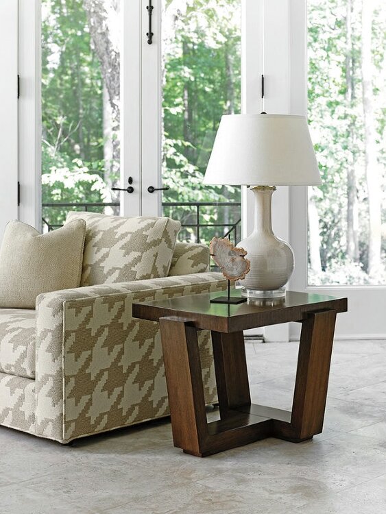 Декоративный стол LEXINGTON ESPLANADE END TABLE
