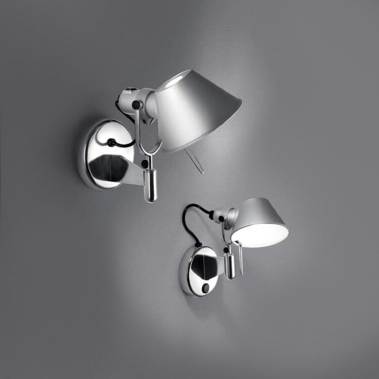 Настенный светильник Artemide A044050