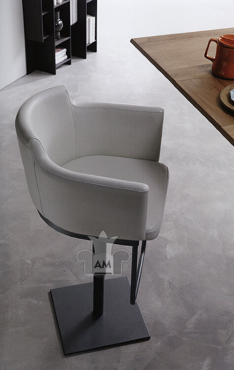 Барный стул GERRY OZZIO DESIGN S540