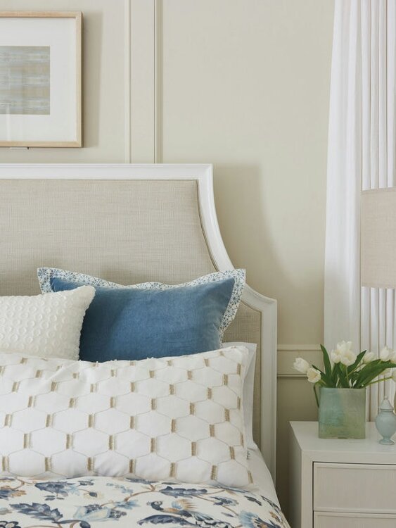 Кровать LEXINGTON INVERNESS UPHOLSTERED BED