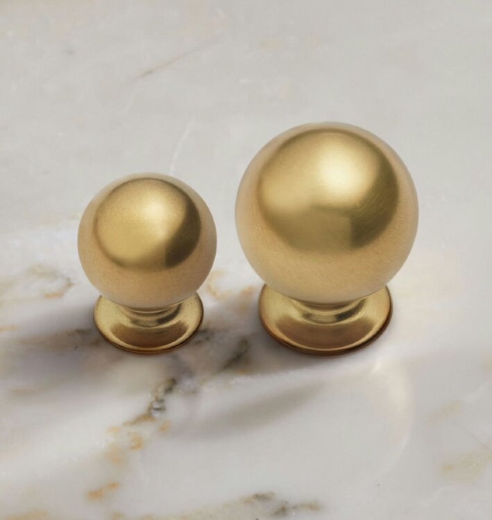 Ручка-кнопка Rejuvenation Ball d.3.2cm Aged Brass